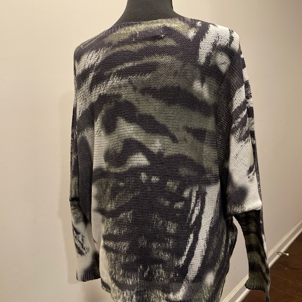 Fab’rik Knit Top Size M-L Open Weave Earthy Abstract Animal Print Relaxed Fit - Picture 4 of 8